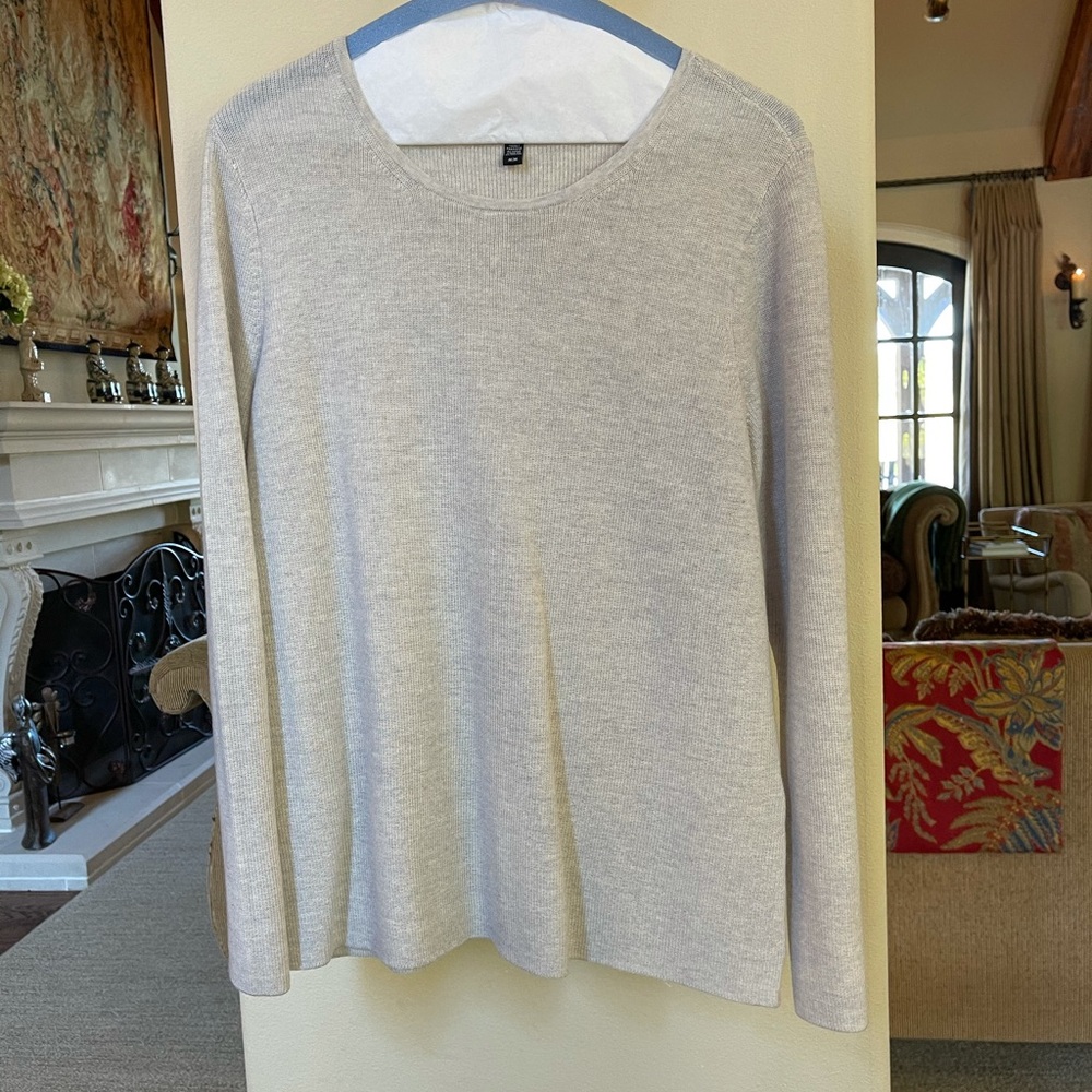 Gray sweater